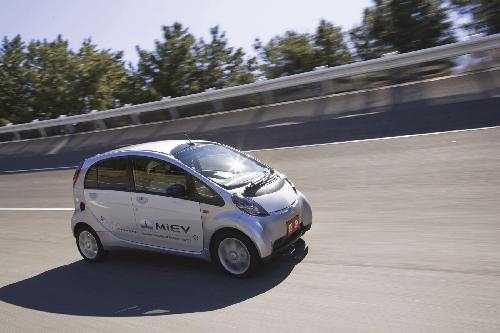 Mitsubishi i-MiEV, prime immagini