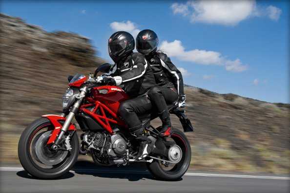 Ducati Monster 1100 EVO