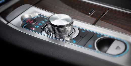 Jaguar XF 2012, nuove foto ufficiali