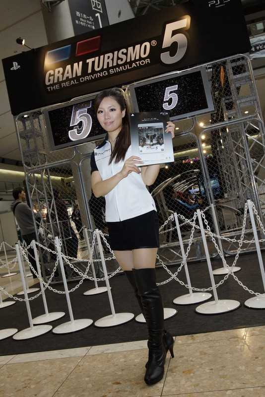 Le ragazze del Salone di Tokyo 2011