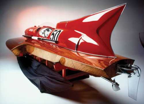 Arno XI: la barca firmata Ferrari