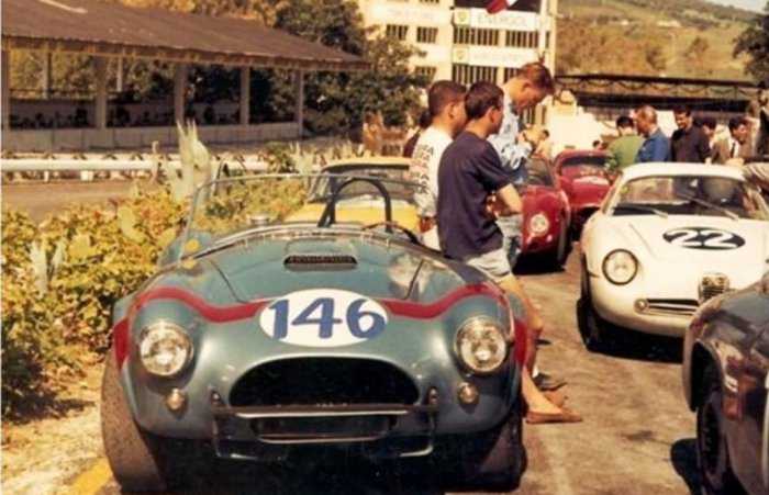 AC Shelby Cobra: la storia