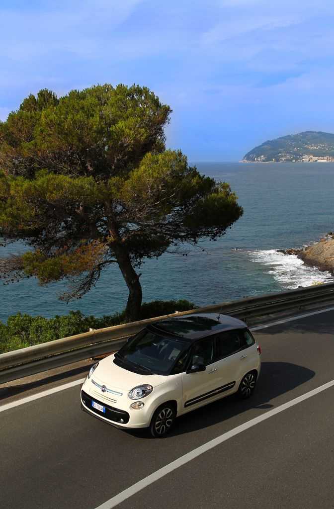 Fiat 500L: immagini ufficiali