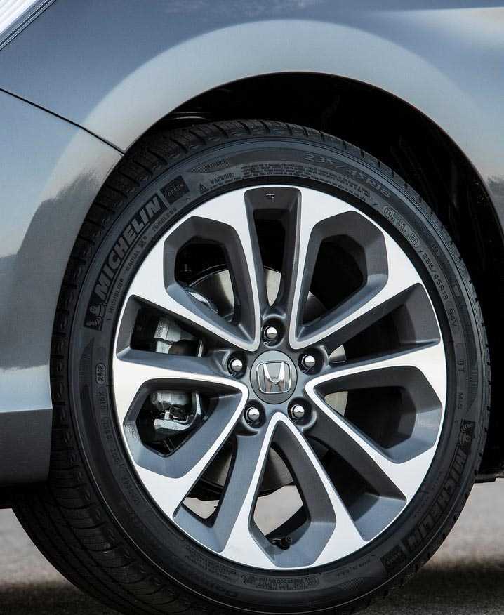 Nuova Honda Accord 2013