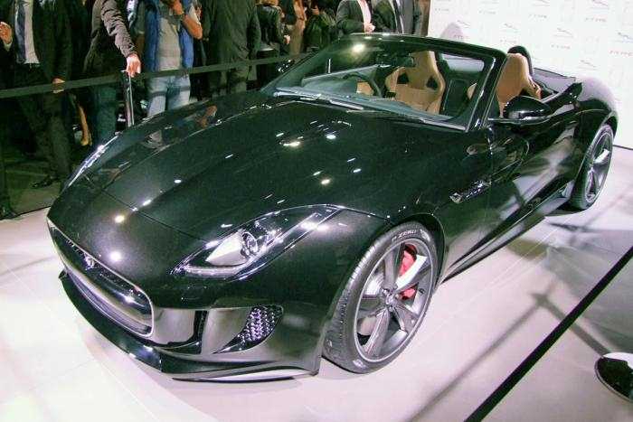 Jaguar F-Type Roadster a Parigi 2012