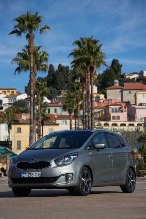 Nuova Kia Carens 2013 foto ufficiali