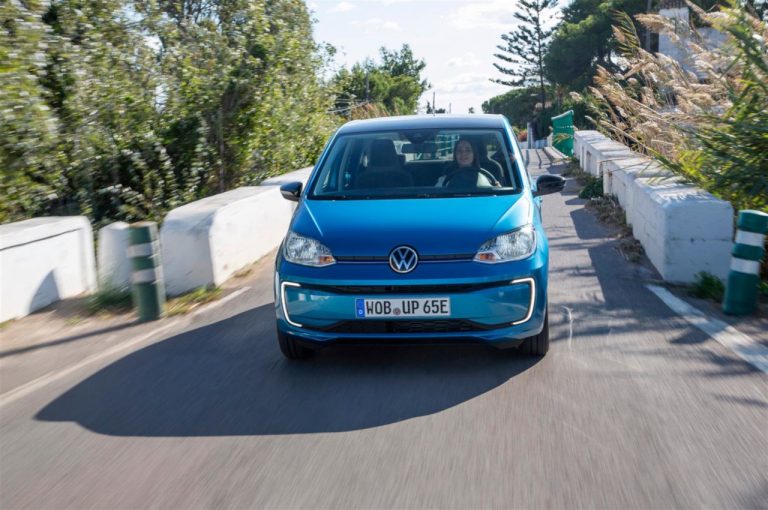 Volkswagen e-Up! 2020: nuove immagini ufficiali