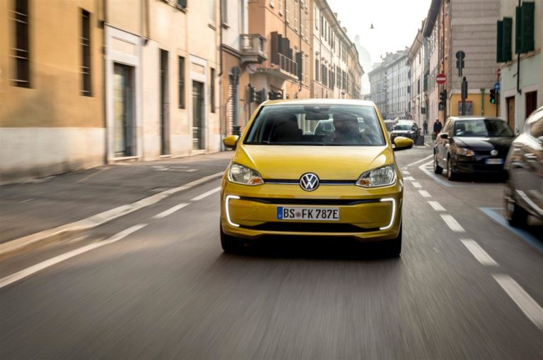 Volkswagen e-Up! 2020: nuove immagini ufficiali