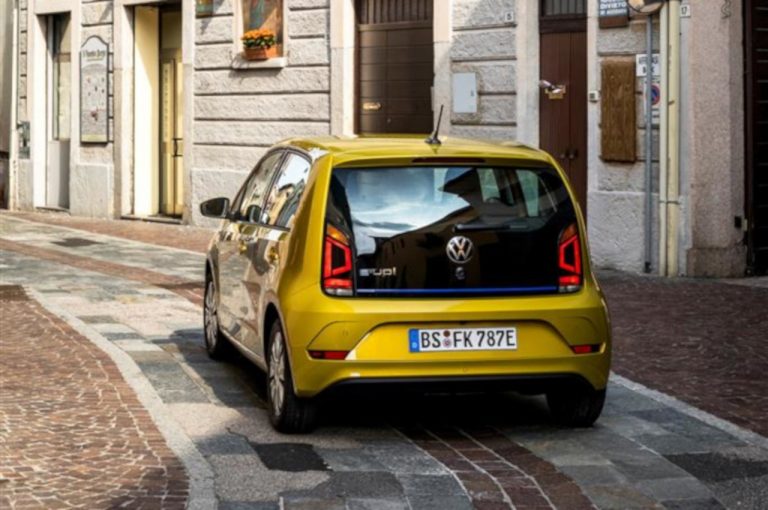 Volkswagen e-Up! 2020: nuove immagini ufficiali