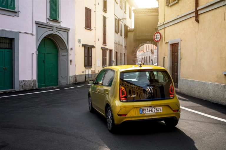 Volkswagen e-Up! 2020: nuove immagini ufficiali