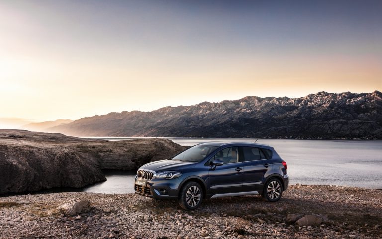Suzuki S-Cross Hybrid 2020: le immagini ufficiali