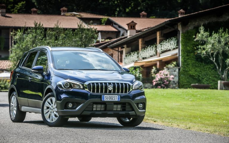 Suzuki S-Cross Hybrid 2020: le immagini ufficiali