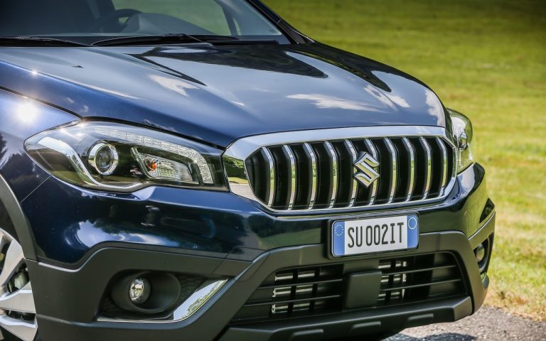 Suzuki S-Cross Hybrid 2020: le immagini ufficiali