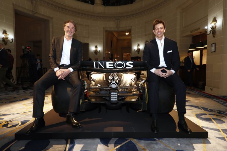 F1: la livrea Mercedes-AMG 2020