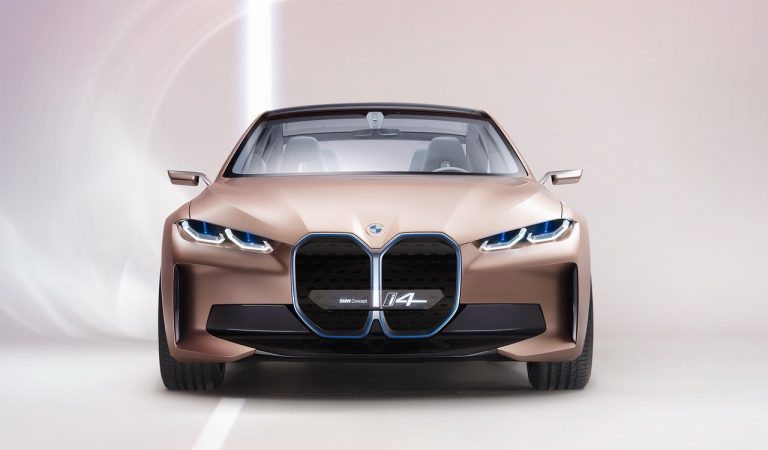Bmw i4 Concept: immagini ufficiali
