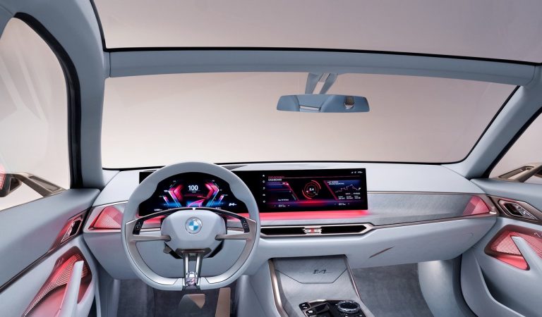 Bmw i4 Concept: immagini ufficiali