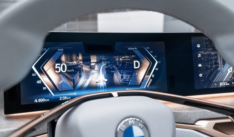 Bmw i4 Concept: immagini ufficiali