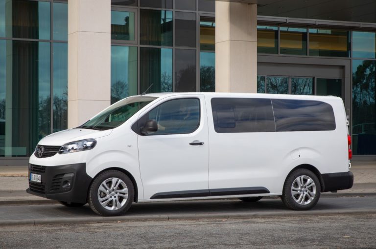 Opel Vivaro Life 2020: immagini ufficiali