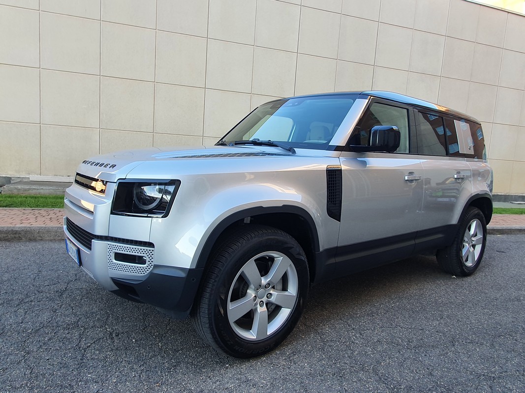 Land Rover Defender 2020: primo contatto
