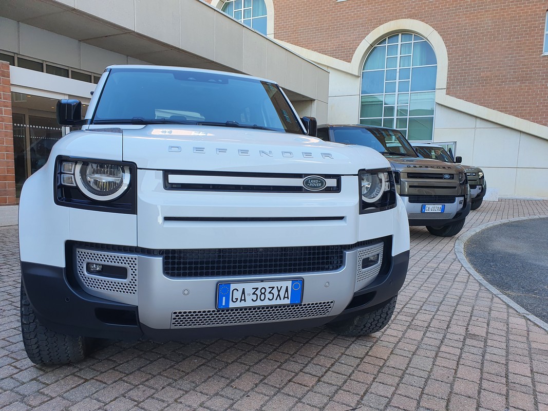 Land Rover Defender 2020: primo contatto