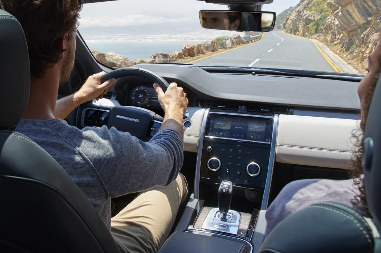 Range Rover Evoque 2021 e Land Rover Discovery Sport 2021