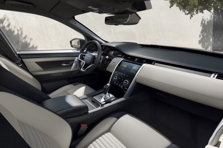 Range Rover Evoque 2021 e Land Rover Discovery Sport 2021