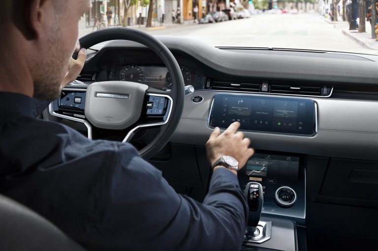 Range Rover Evoque 2021 e Land Rover Discovery Sport 2021