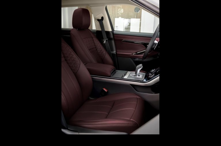 Range Rover Evoque 2021 e Land Rover Discovery Sport 2021