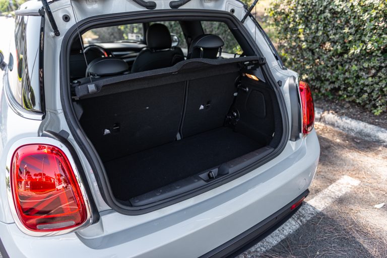 Mini Cooper SE: la prova su strada