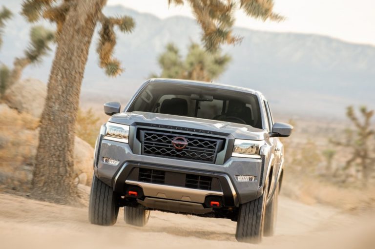 Nissan Frontier 2021: immagini ufficiali