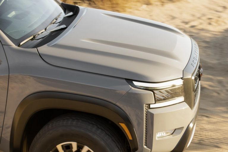 Nissan Frontier 2021: immagini ufficiali