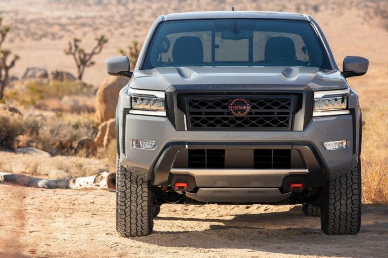 Nissan Frontier 2021: immagini ufficiali