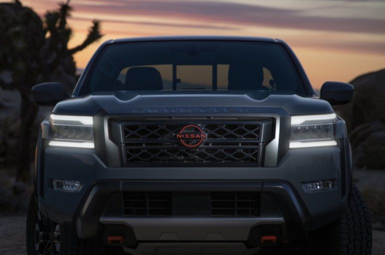Nissan Frontier 2021: immagini ufficiali