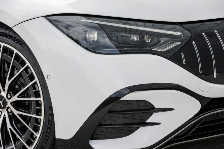Mercedes-AMG EQE 43 4Matic ed EQE 53 4Matic+ 2022: immagini ufficiali
