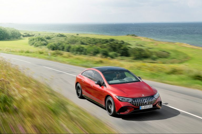 Mercedes-AMG EQE 43 4Matic ed EQE 53 4Matic+ 2022: immagini ufficiali
