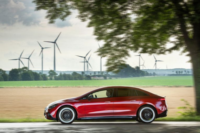 Mercedes-AMG EQE 43 4Matic ed EQE 53 4Matic+ 2022: immagini ufficiali
