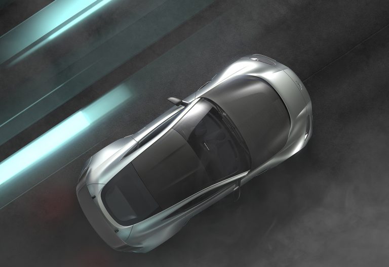Aston Martin V12 Vantage: immagini ufficiali
