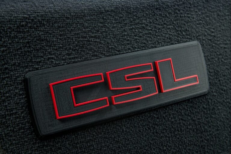Bmw M4 CSL 2022: immagini ufficiali