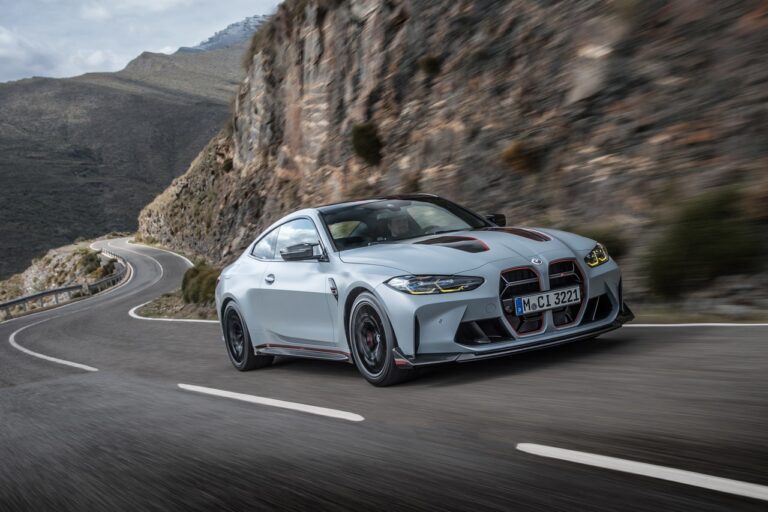 Bmw M4 CSL 2022: immagini ufficiali
