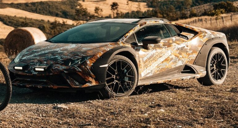 Lamborghini Huracan Sterrato: le immagini