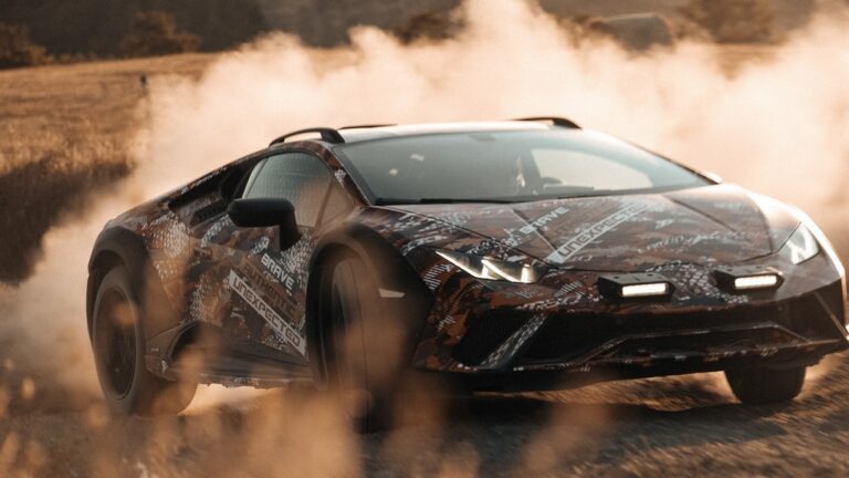Lamborghini Huracan Sterrato: le immagini