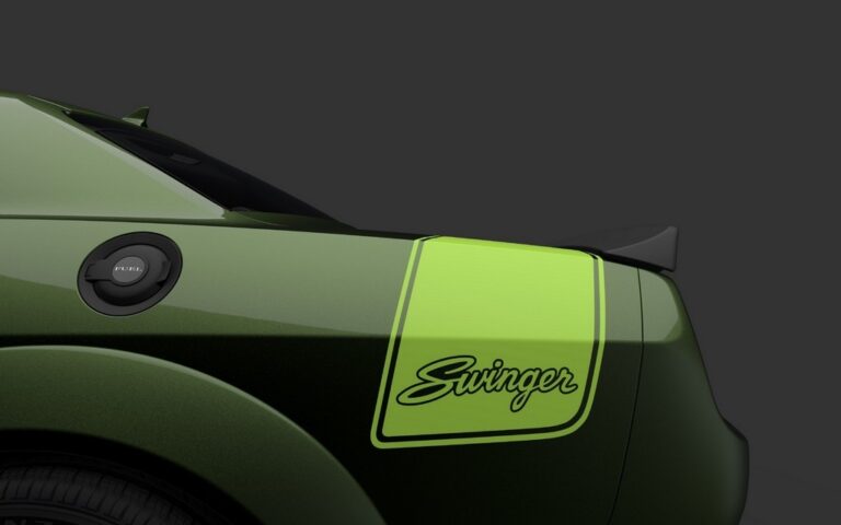 Dodge Challenger e Charger Swinger 2023