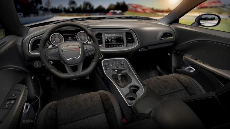 Dodge Challenger e Charger Swinger 2023