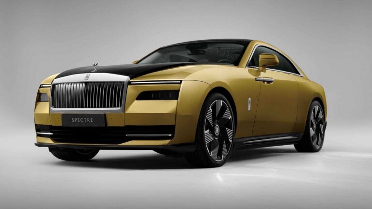 Rolls-Royce Spectre: immagini