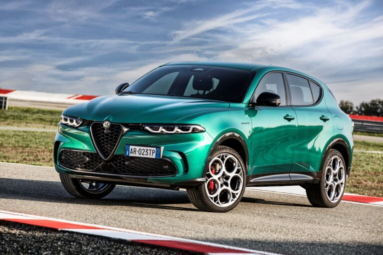 Alfa Romeo Tonale Plug-in Hybrid Q4: le foto ufficiali