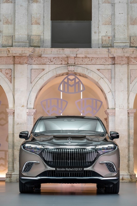 Mercedes-Maybach EQS SUV: immagini ufficiali