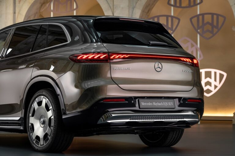 Mercedes-Maybach EQS SUV: immagini ufficiali