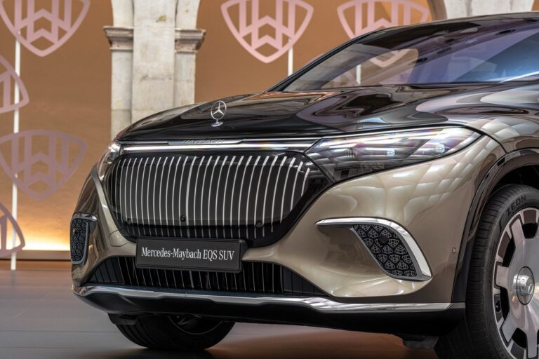 Mercedes-Maybach EQS SUV: immagini ufficiali