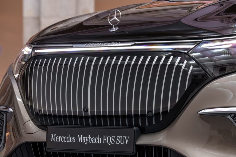 Mercedes-Maybach EQS SUV: immagini ufficiali