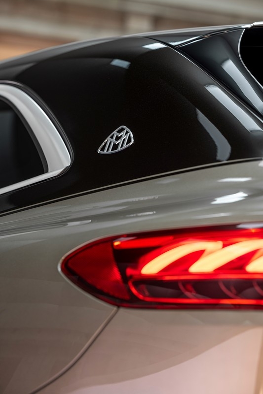 Mercedes-Maybach EQS SUV: immagini ufficiali